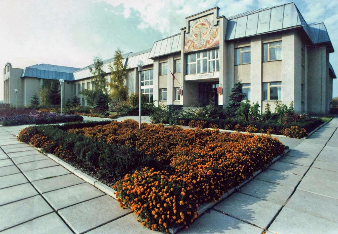 Administrativno-kulyturniy_centr_s._Matusiv_Shpolyansykogo_r-nu_Cherkasykoi_obl_1